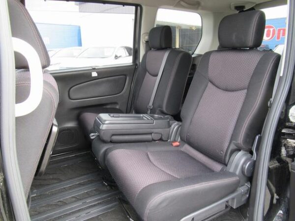 NISSAN SERENA 2013 - Image 12