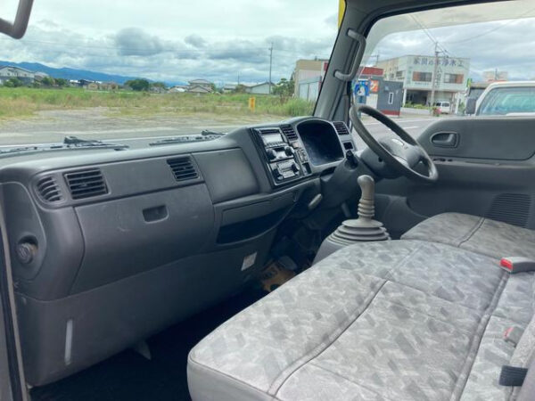 MAZDA TITAN DOUBLE CAB 2009 - Image 18