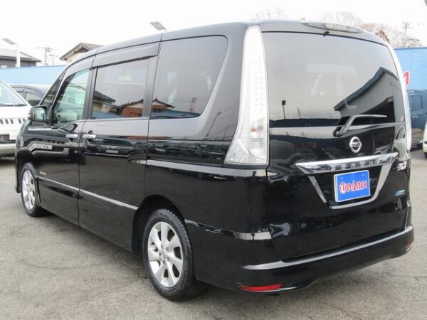 NISSAN SERENA 2013 - Image 2