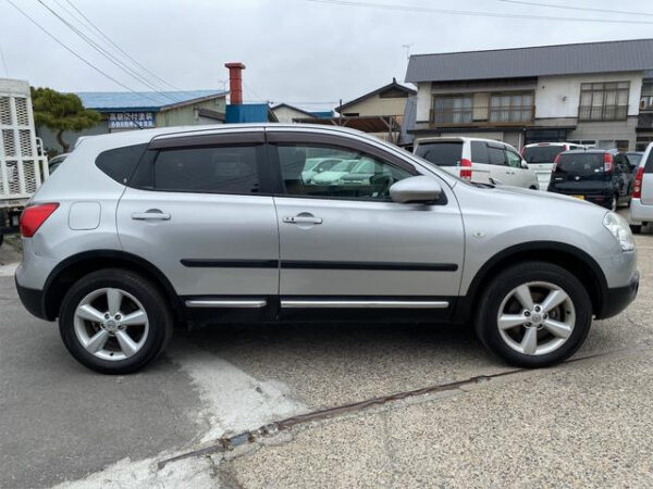 NISSAN DUALIS 2010 - Image 3