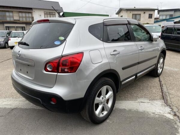 NISSAN DUALIS 2010 - Image 4