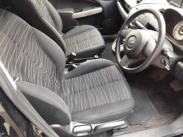MAZDA DEMIO 2010 - Image 6