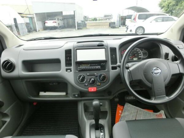 NISSAN AD VAN 2017 - Image 11