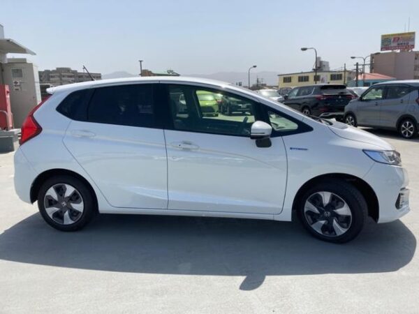 HONDA FIT 2018 - Image 16