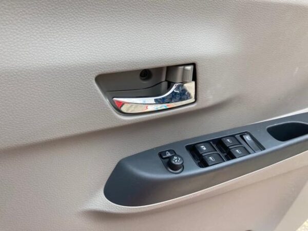 TOYOTA PIXIS EPOCH 2015 - Image 17