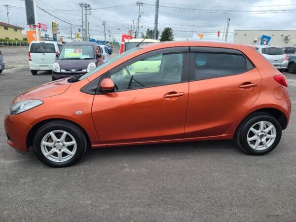 MAZDA DEMIO 2008 - Image 18
