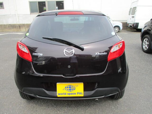 MAZDA DEMIO 2010 - Image 2