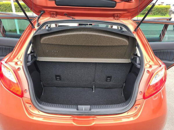 MAZDA DEMIO 2008 - Image 6