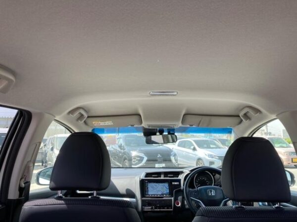 HONDA FIT 2018 - Image 6