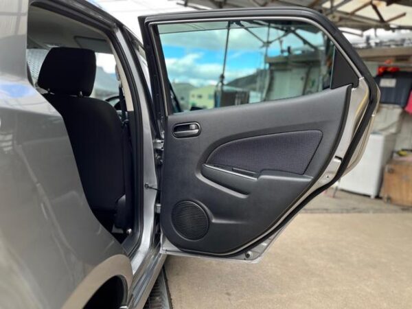 MAZDA DEMIO 2009 - Image 9