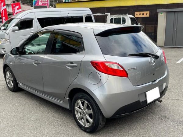 MAZDA DEMIO 2009 - Image 15