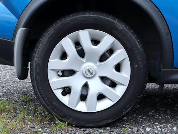 NISSAN JUKE 2011 - Image 15