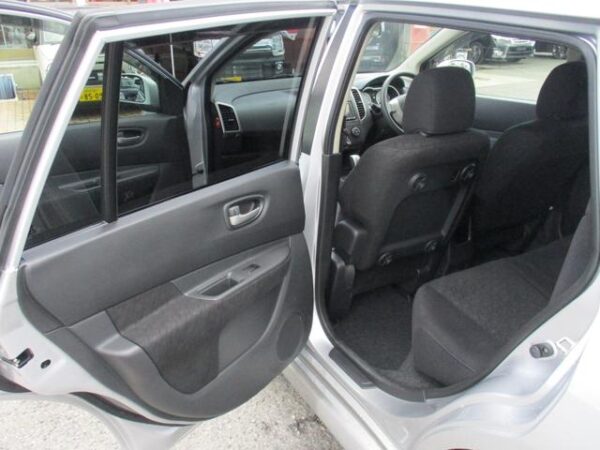 NISSAN WINGROAD 2013 - Image 13