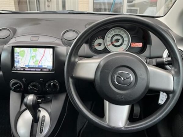 MAZDA DEMIO 2007 SILVER M - Image 13