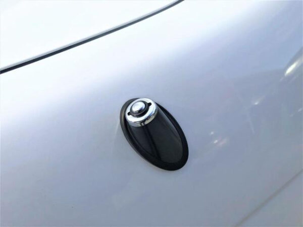 NISSAN BLUEBIRD - Image 11