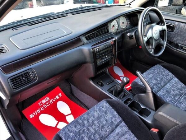 NISSAN BLUEBIRD - Image 13