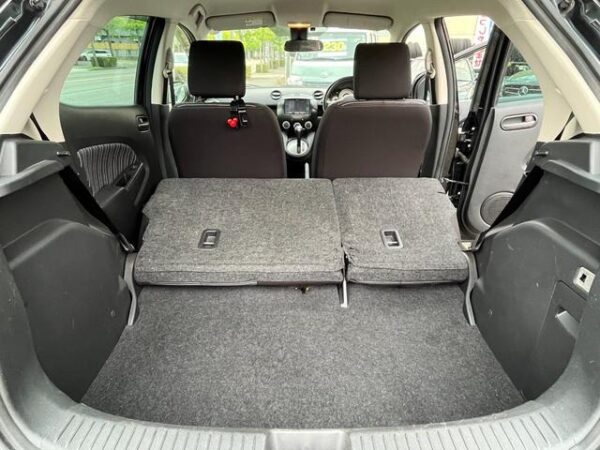 MAZDA DEMIO 2008 - Image 12