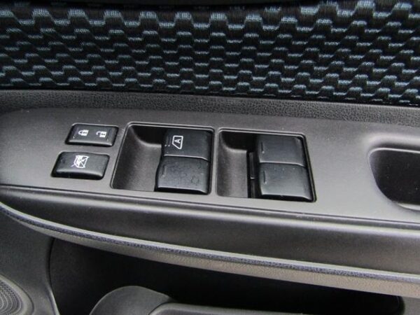 NISSAN NOTE 2013 - Image 17