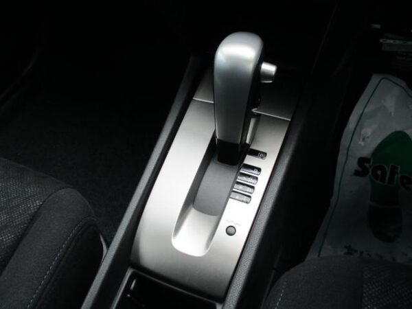 NISSAN WINGROAD 2013 - Image 17