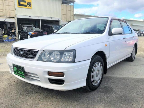 NISSAN BLUEBIRD