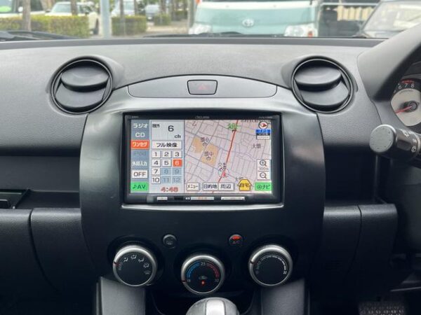 MAZDA DEMIO 2008 - Image 19