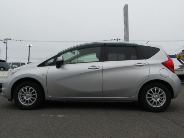 NISSAN NOTE 2013 - Image 6