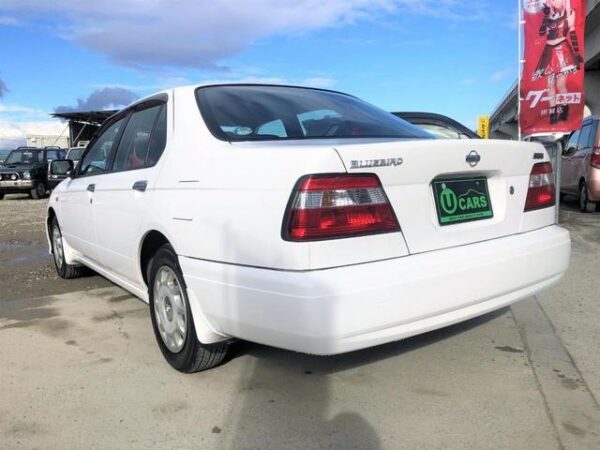 NISSAN BLUEBIRD - Image 8