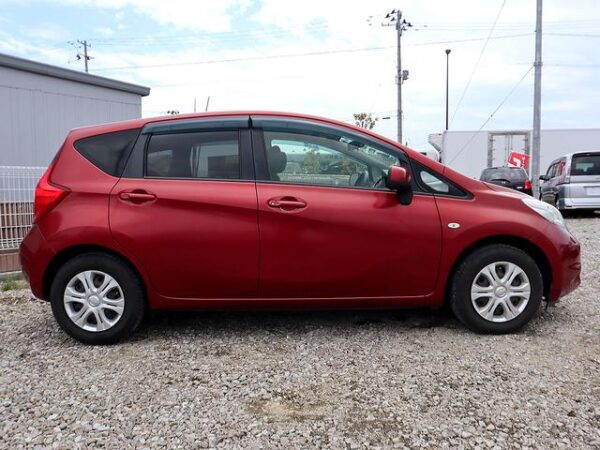 NISSAN NOTE 2013 - Image 4