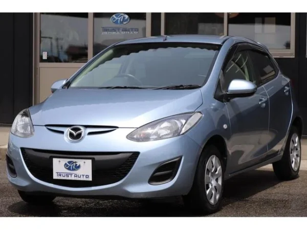 MAZDA DEMIO 2013
