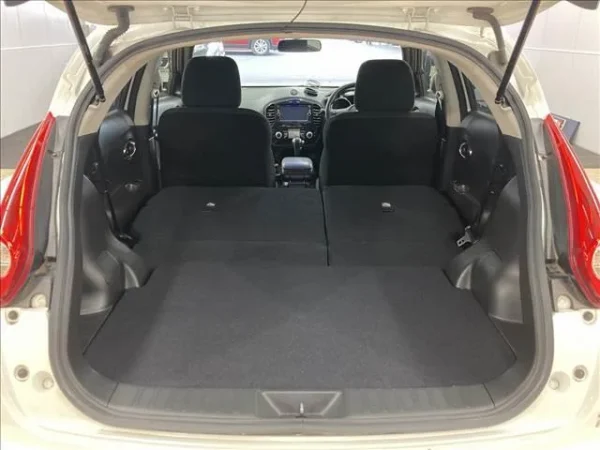 NISSAN JUKE 2013 - Image 8