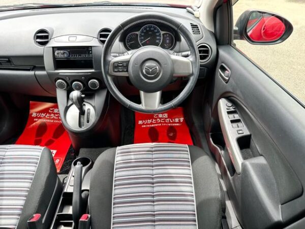 MAZDA DEMIO 2013 - Image 13