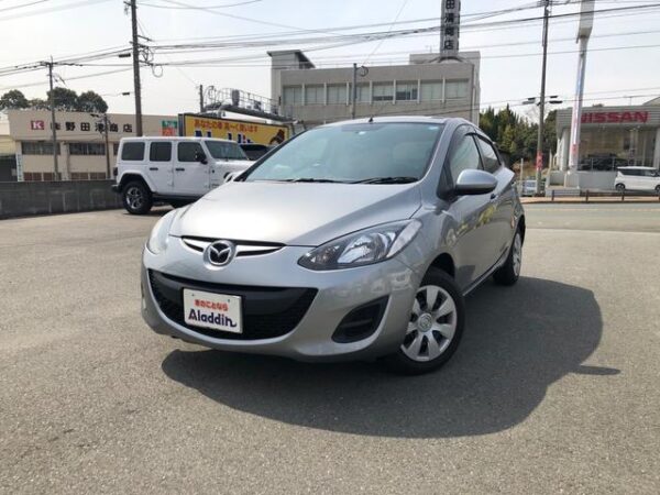 MAZDA DEMIO 2013