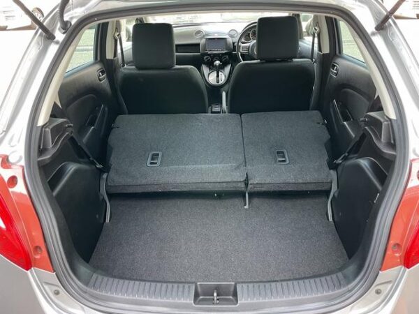 MAZDA DEMIO 2013 - Image 14