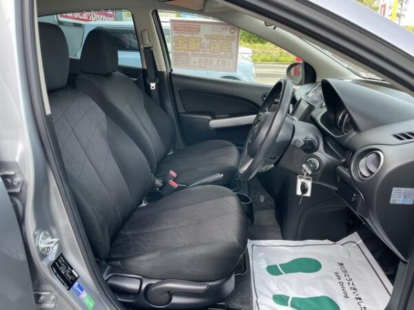 MAZDA DEMIO 2013 - Image 16