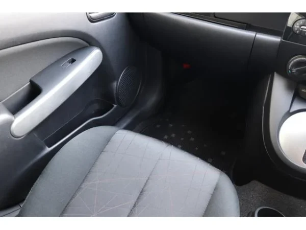 MAZDA DEMIO 2013 - Image 18