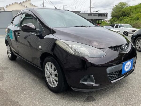 MAZDA DEMIO 2010