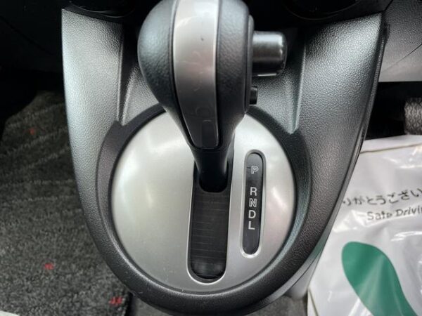 MAZDA DEMIO 2013 - Image 25