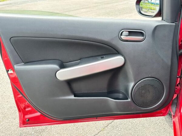 MAZDA DEMIO 2013 - Image 27