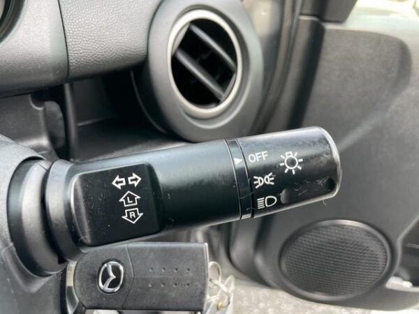 MAZDA DEMIO 2013 - Image 28
