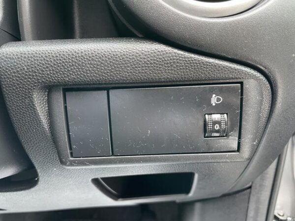 MAZDA DEMIO 2013 - Image 29