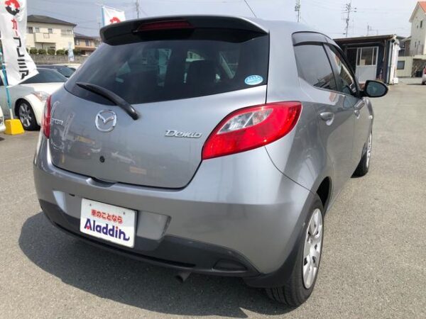 MAZDA DEMIO 2013 - Image 4
