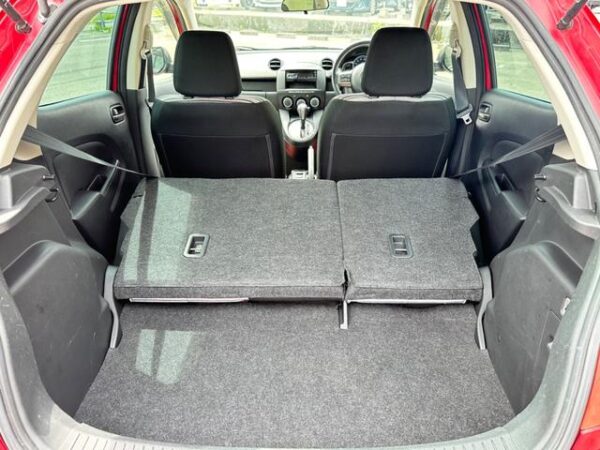 MAZDA DEMIO 2013 - Image 4
