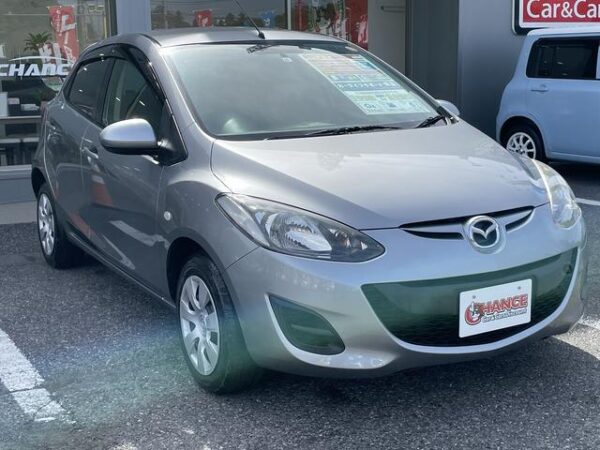 MAZDA DEMIO 2013 - Image 3