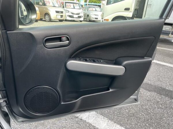MAZDA DEMIO 2013 - Image 30
