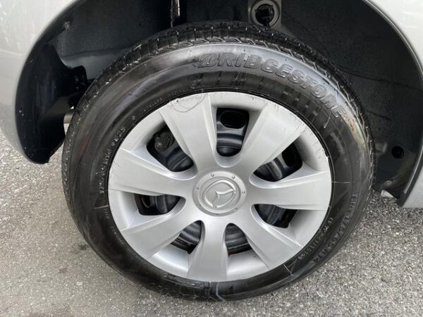 MAZDA DEMIO 2013 - Image 32