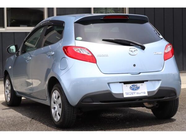 MAZDA DEMIO 2013 - Image 6