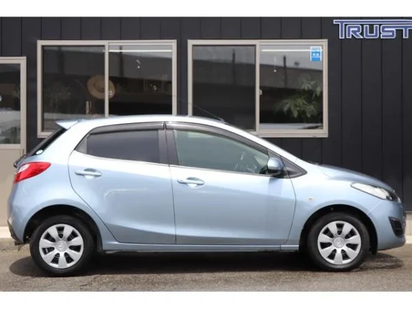 MAZDA DEMIO 2013 - Image 7