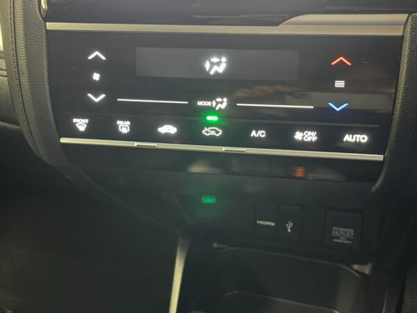 HONDA FIT 2013 - Image 22