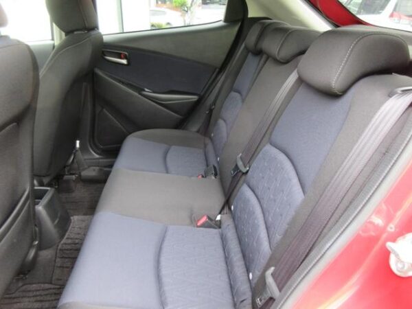 MAZDA DEMIO 2014 - Image 9
