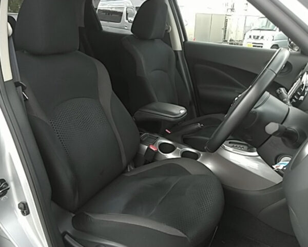 NISSAN JUKE 2010 - Image 4